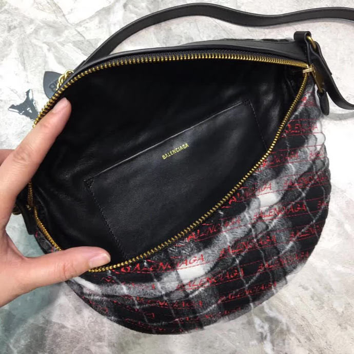 BALENCIAG巴黎世家 新品 Souvenir系列腰包 單肩包 鐵塔掛繩  BL1738